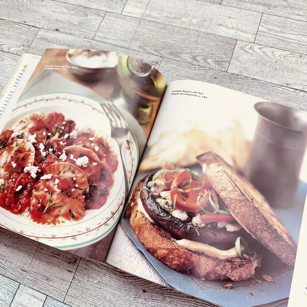 Sara Moulton Cooks at Home‎ - Hardcover Cookbook